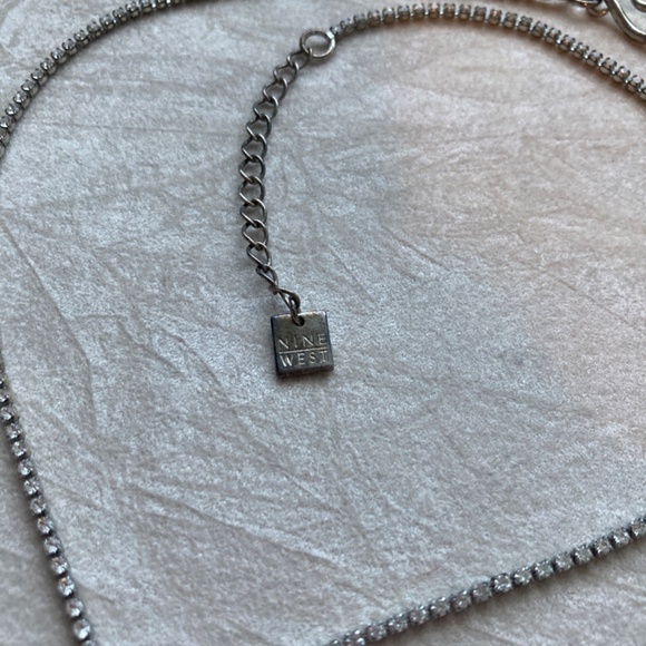 Nine West Formal “Y” Necklace - Picture 3 of 6